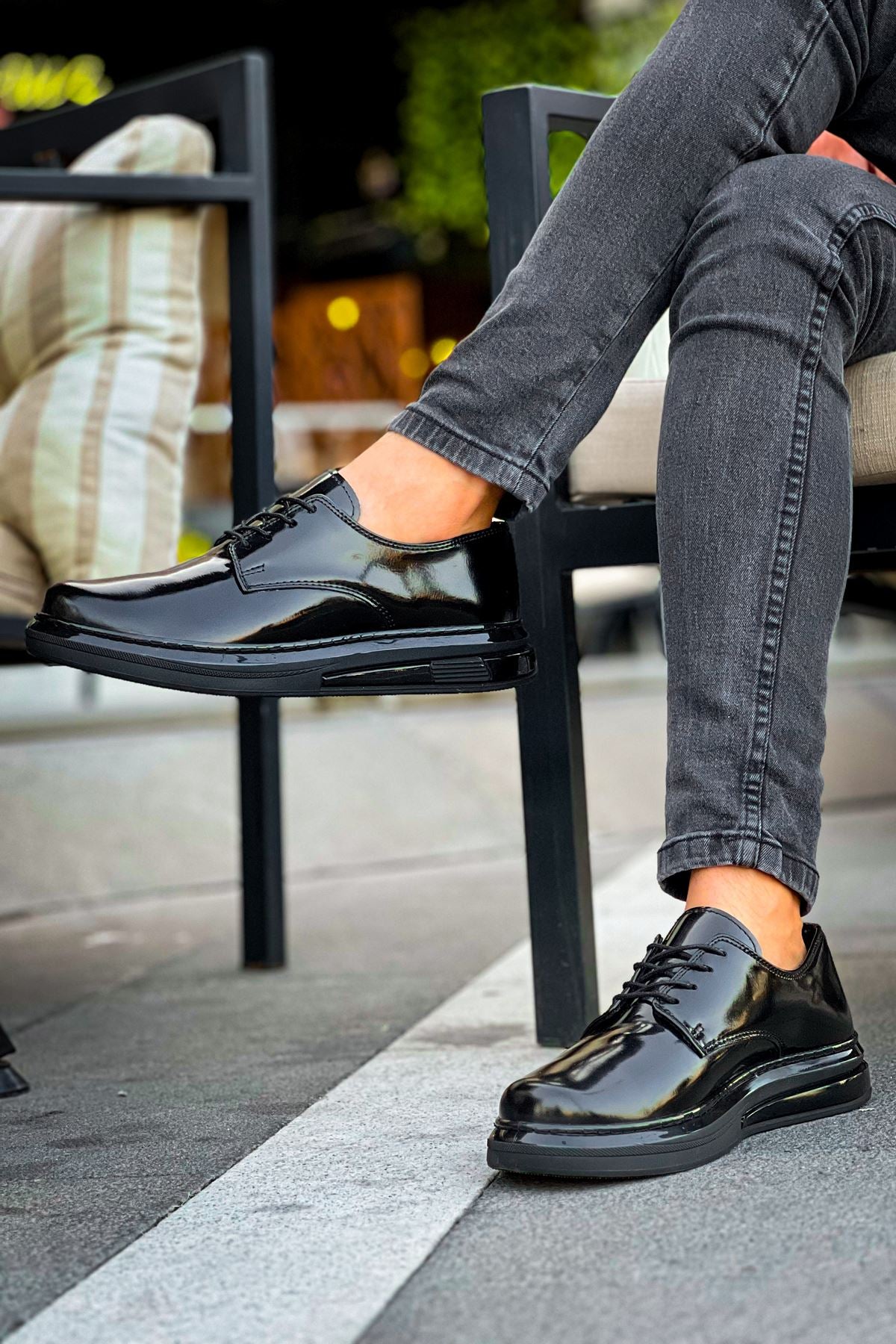 
                  
                    CH2403 - RST Erkek Ayakkabı SIYAH
                  
                