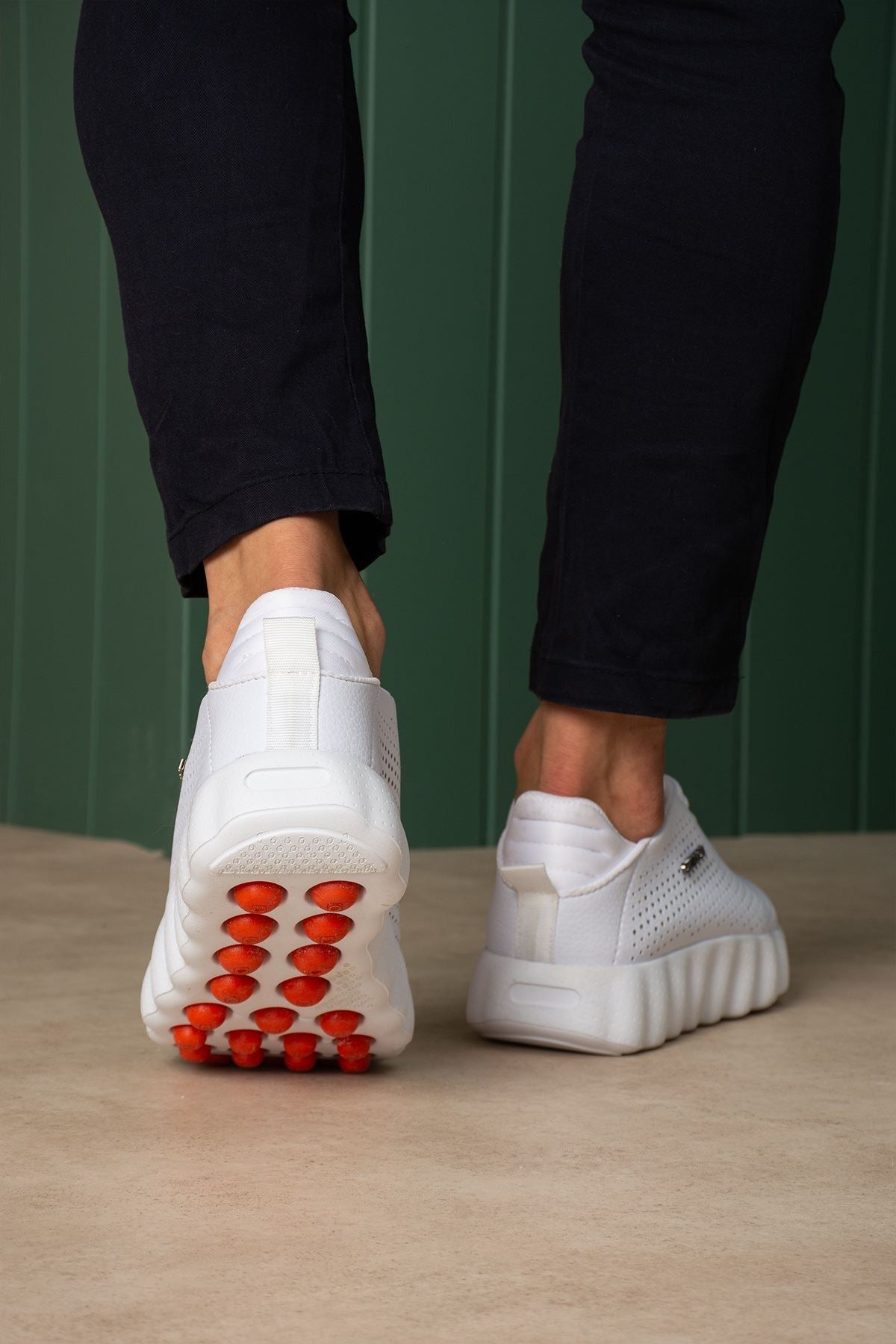 
                  
                    CH2631 - Easy Walk Erkek Ayakkabı DOLARA BEYAZ
                  
                