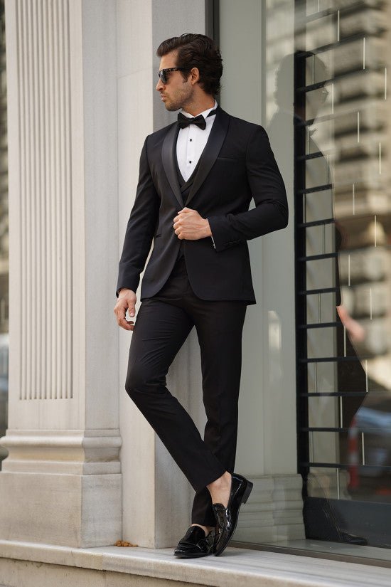 
                  
                    Slim Fit Shawl Collar Vest Black Wedding Suit (The Collar is Fixed, Original Suit)
                  
                