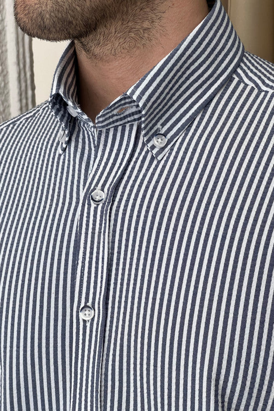Regular Fit Button Collar Seersucker Striped Navyblue Shirt