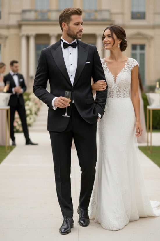 
                  
                    (SPECIAL DESIGN) Nazef Slim Fit Swallowtail Patterned Black Groom Suit
                  
                