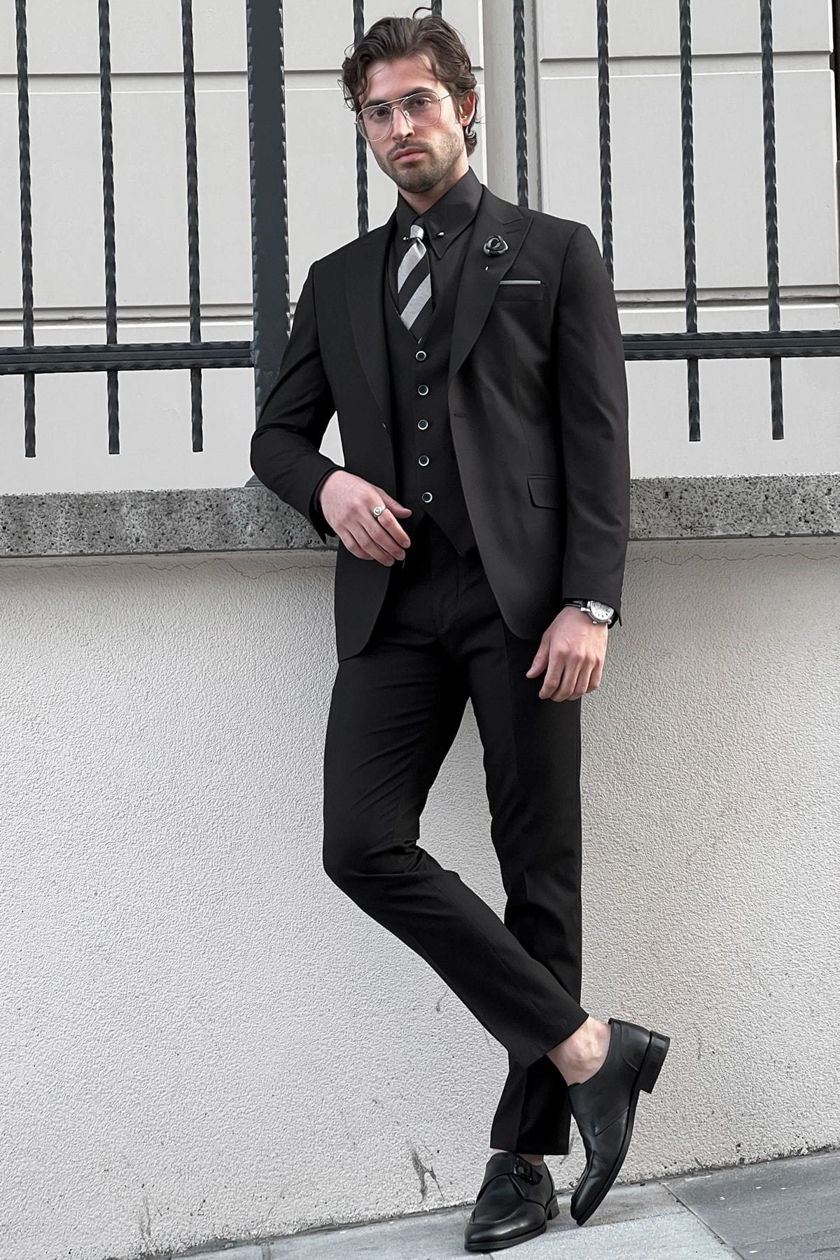 
                  
                    Slim-Fit Pointed collar Black Wool Suit
                  
                