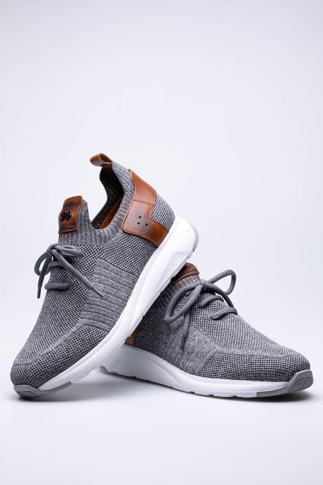 
                  
                    Grey Pavola
                  
                