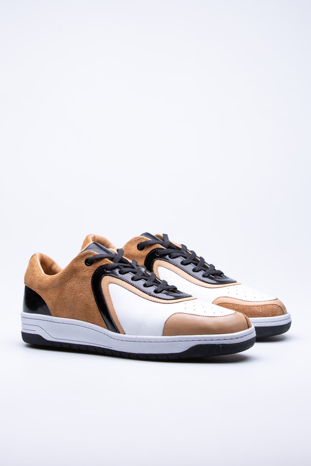 
                  
                    Beige Mital
                  
                