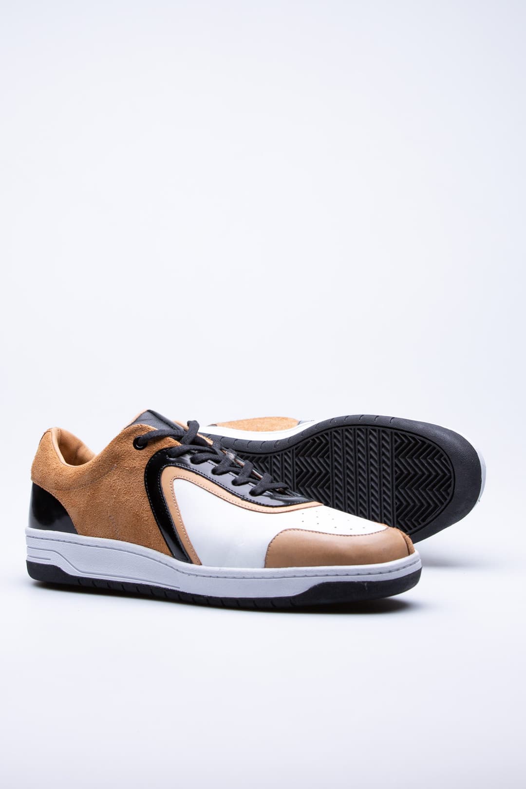 
                  
                    Beige Mital
                  
                