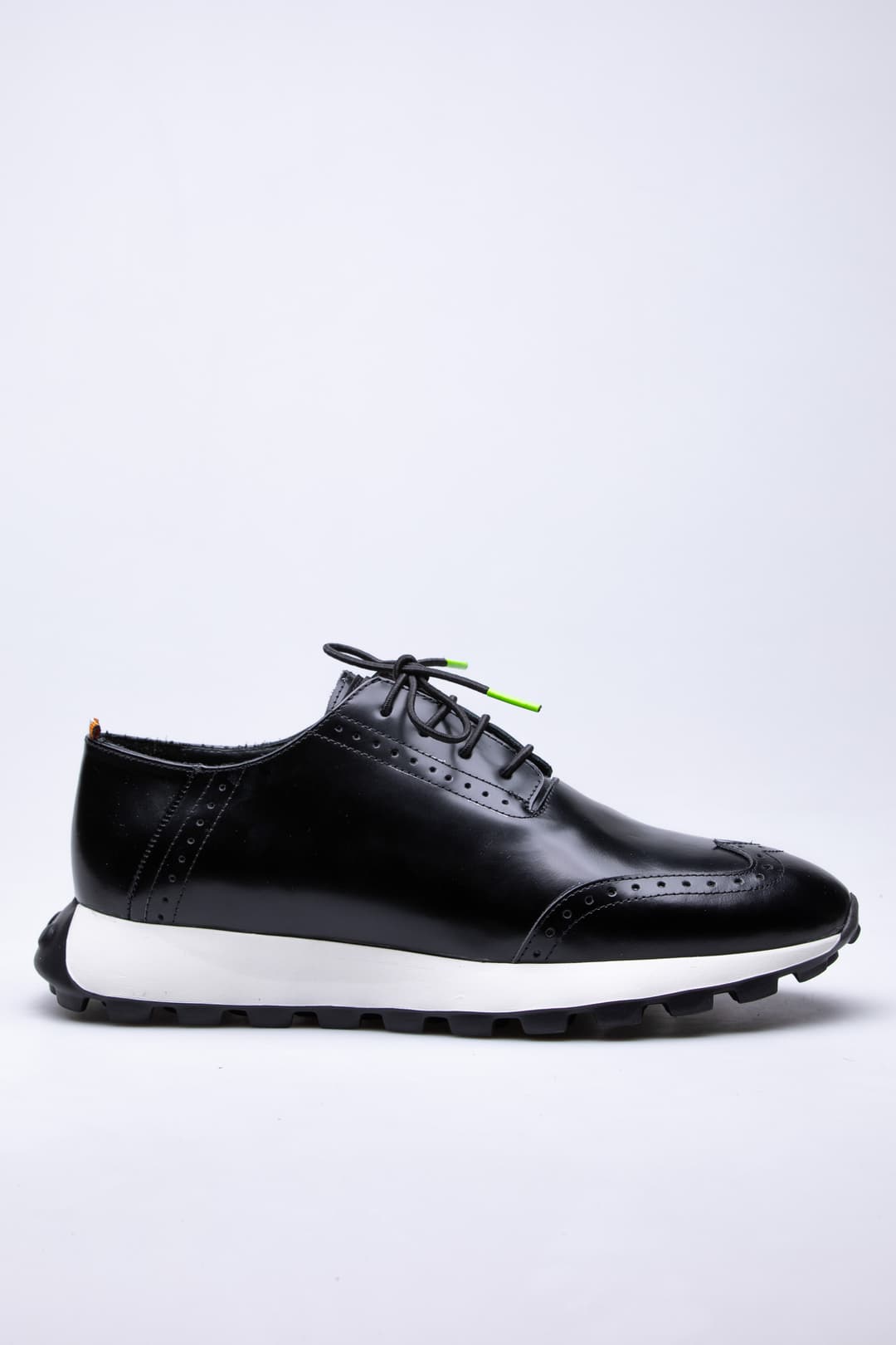 
                  
                    Black Brogue
                  
                