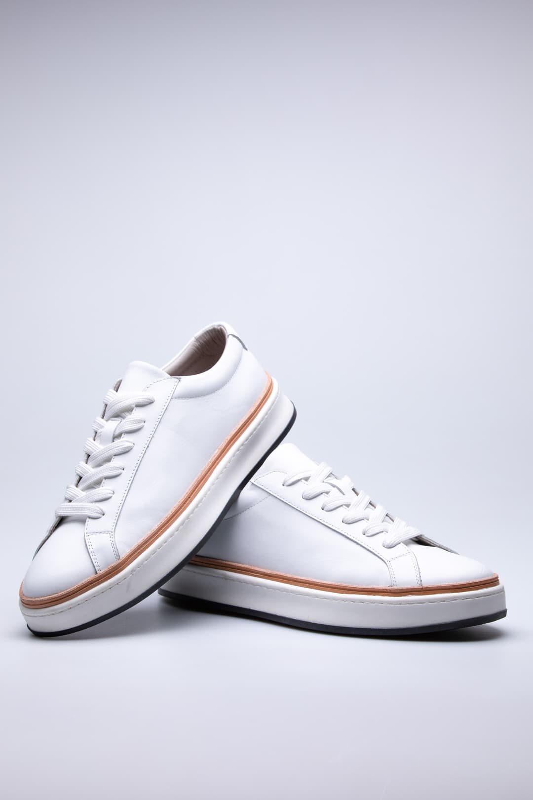 
                  
                    White Liebe
                  
                