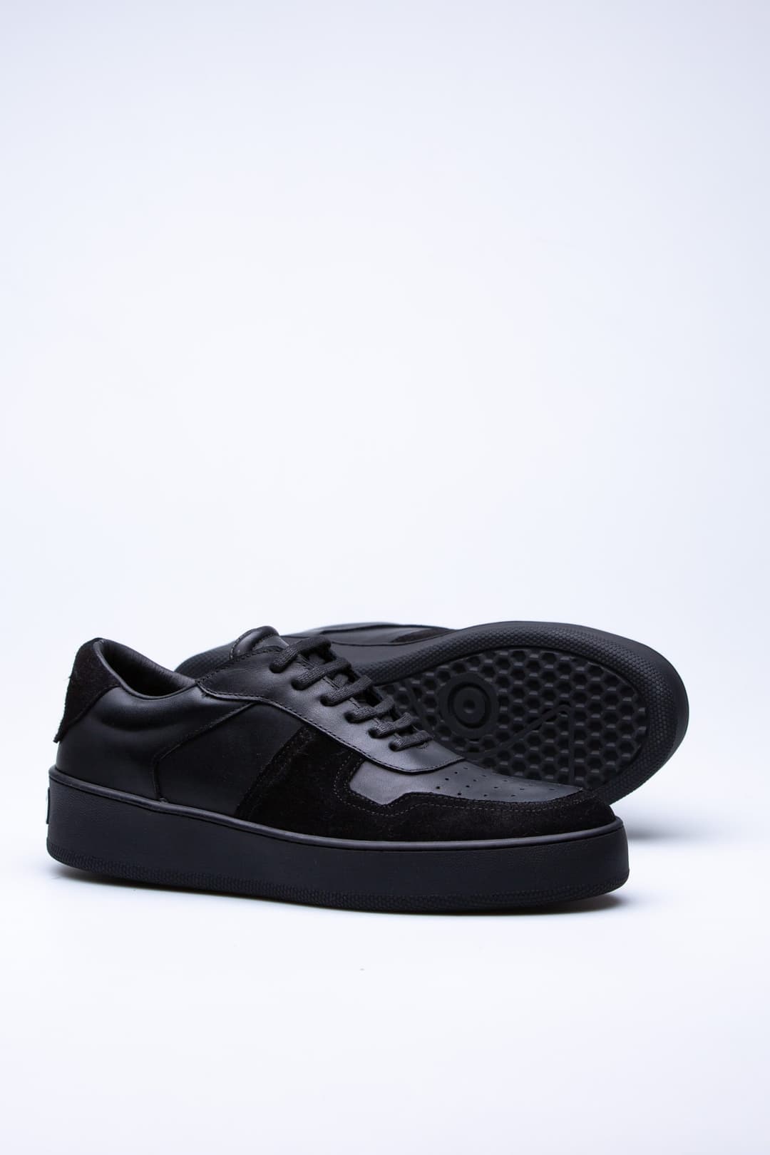 
                  
                    Black Faty
                  
                