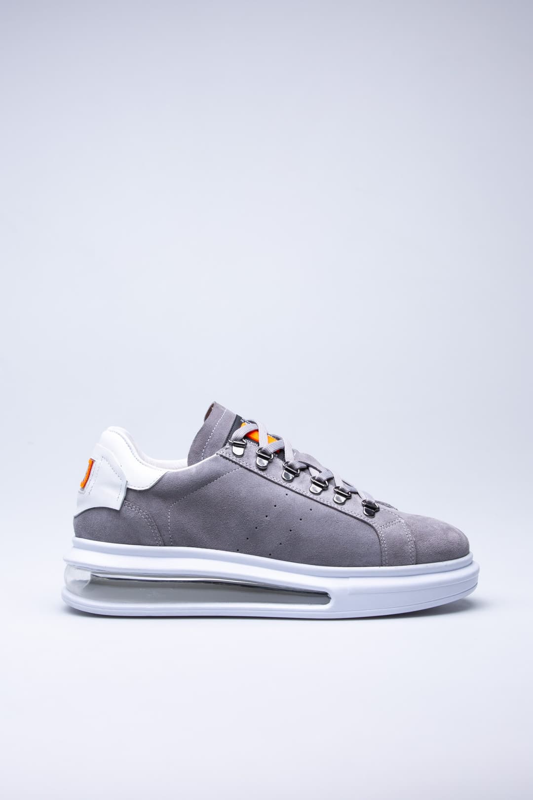 
                  
                    Grey Semon
                  
                