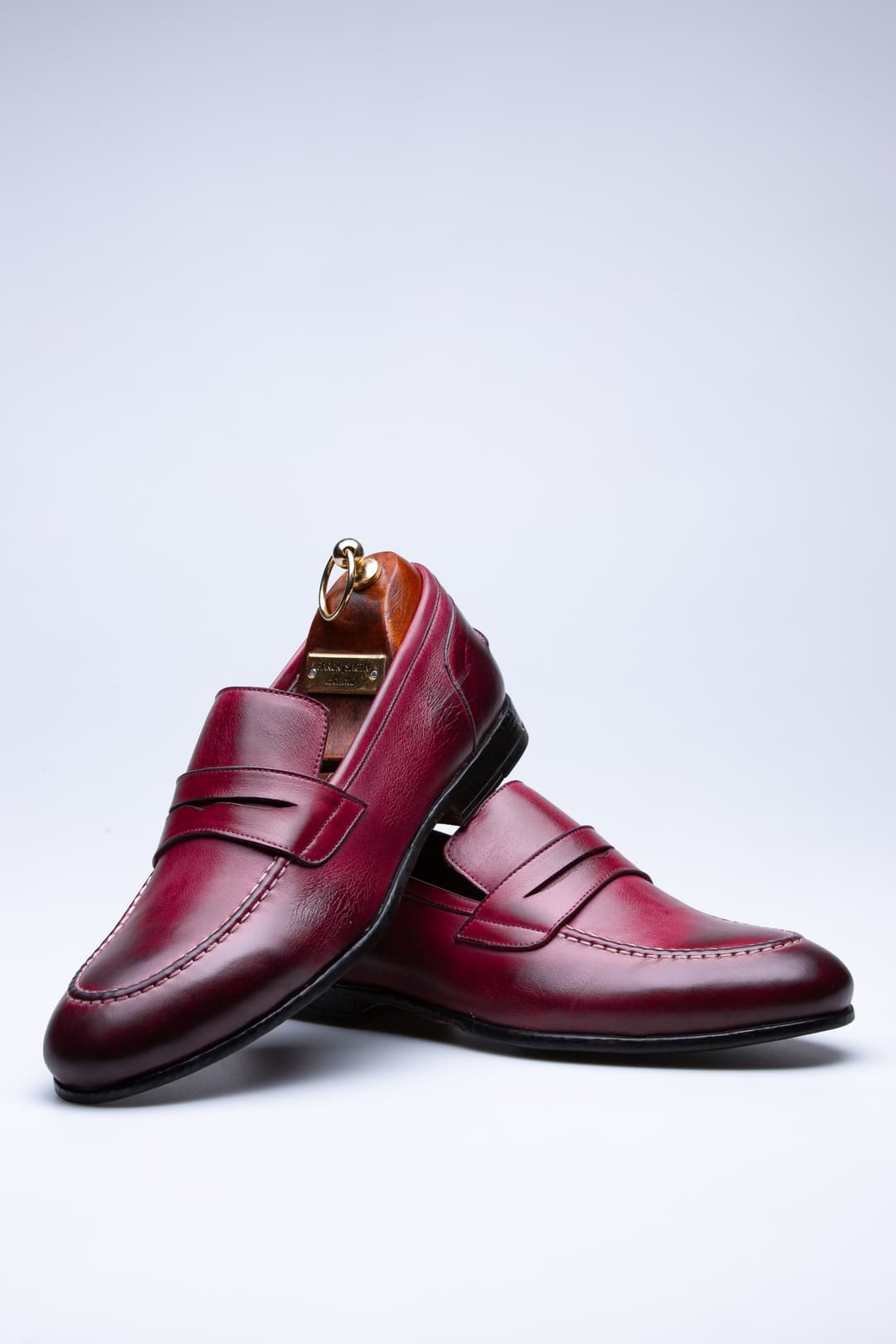 
                  
                    Bordeux Aria
                  
                