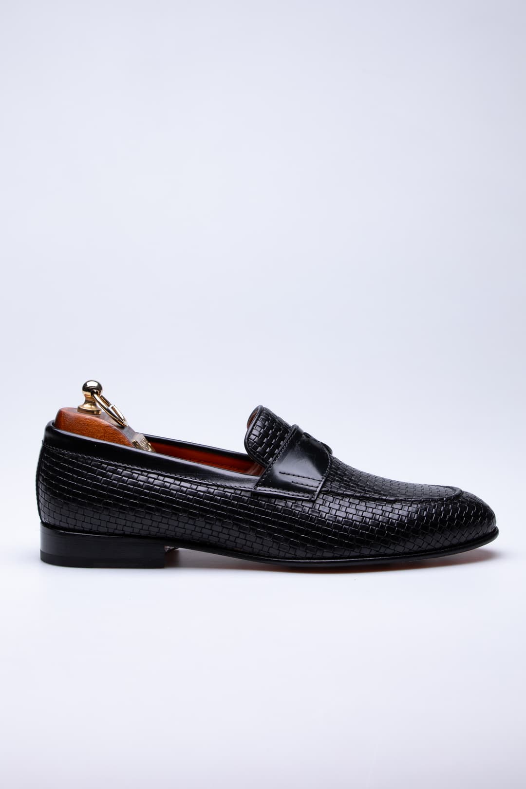 
                  
                    Black Dean
                  
                
