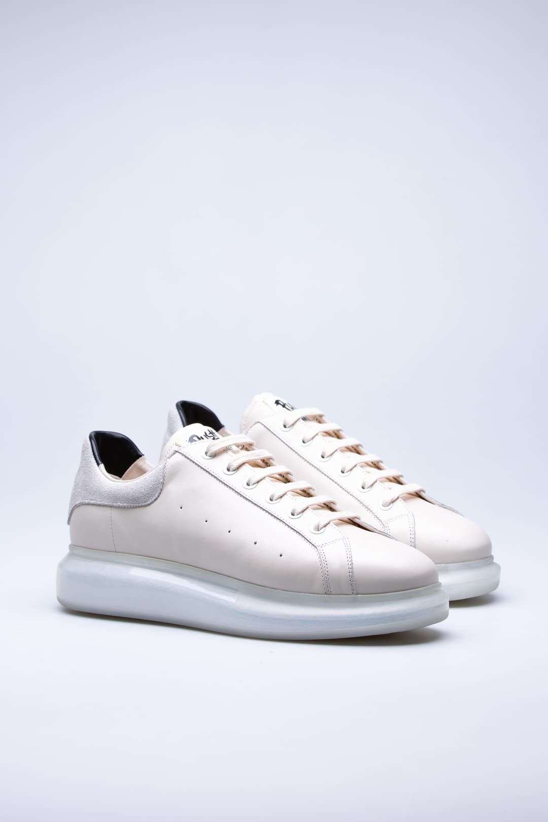 
                  
                    Beige Rade'24
                  
                