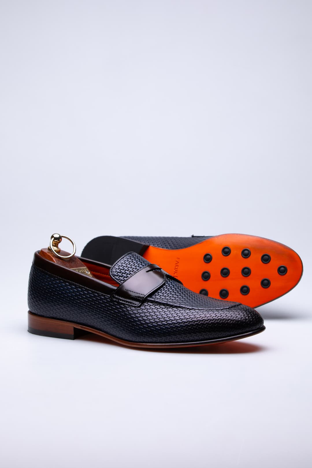 
                  
                    Navy Dean
                  
                