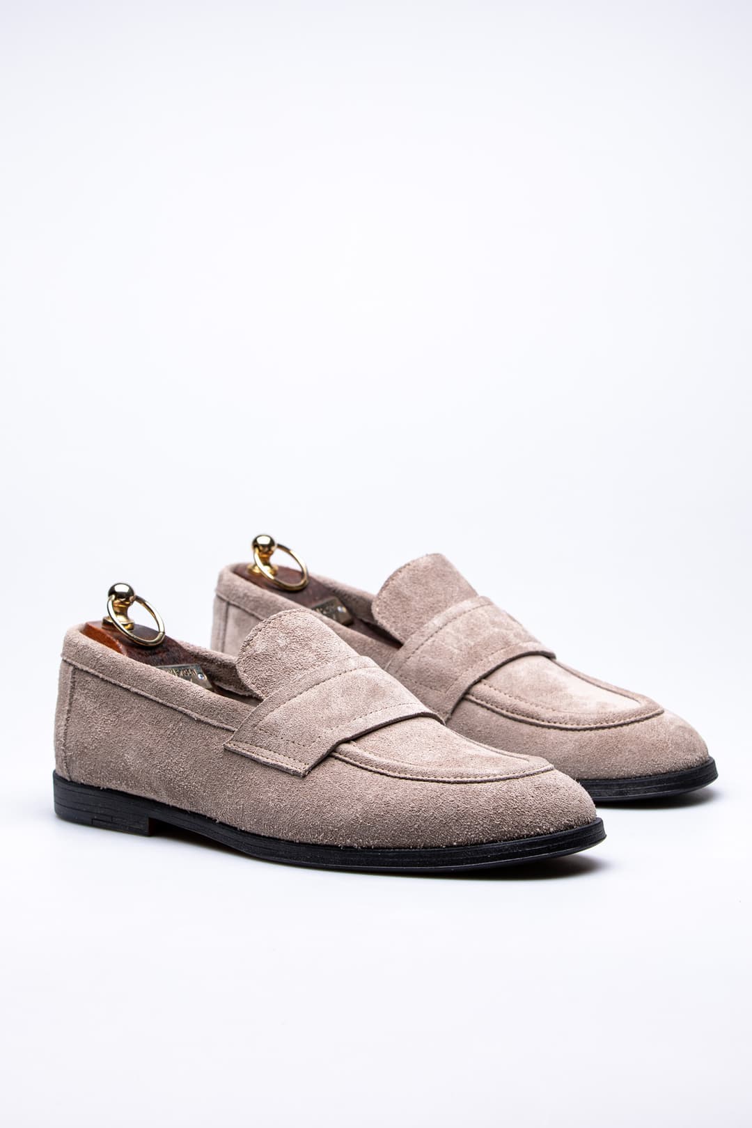 
                  
                    Suede Beige Laven
                  
                