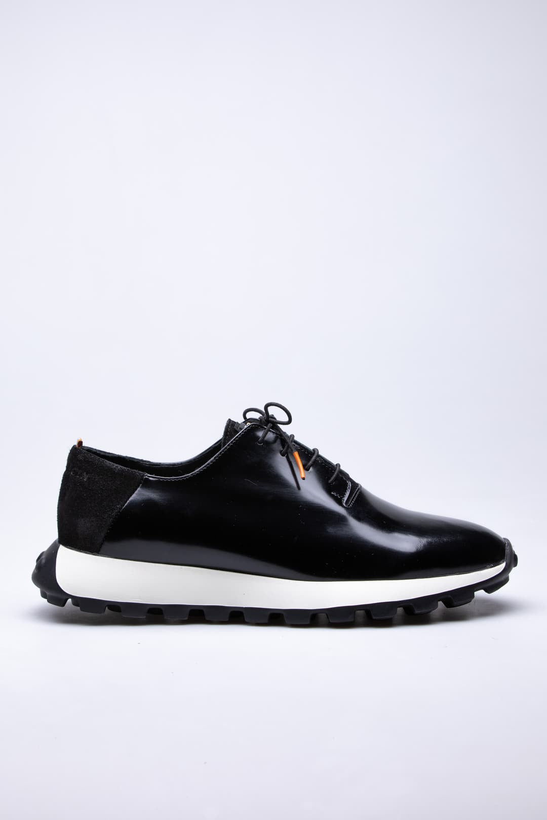 
                  
                    Black Wingtip
                  
                
