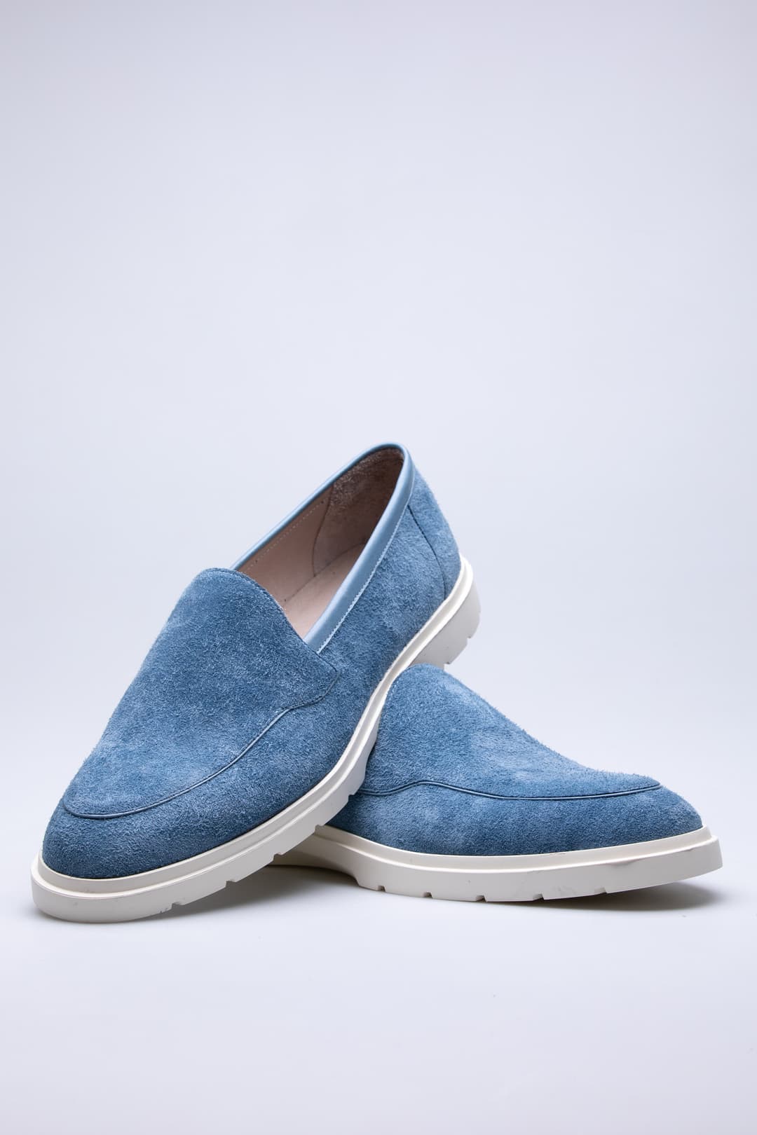 
                  
                    Blue Vento
                  
                