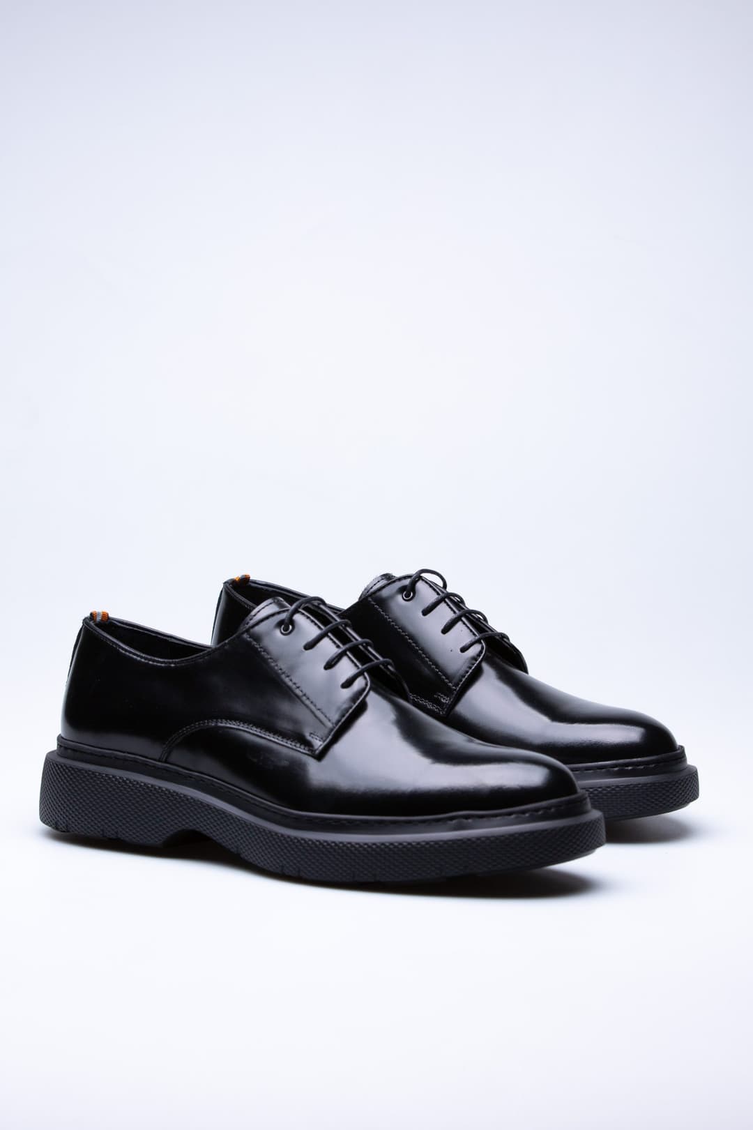 
                  
                    Black Dolce
                  
                
