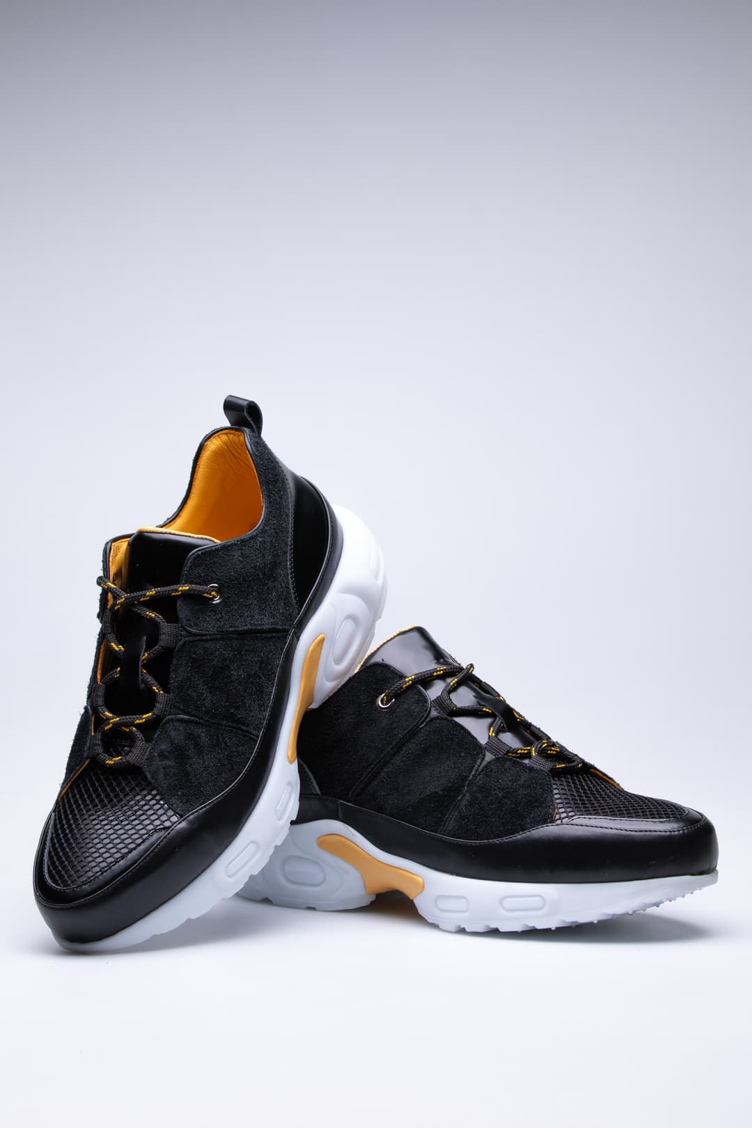 
                  
                    Black Cory'25
                  
                