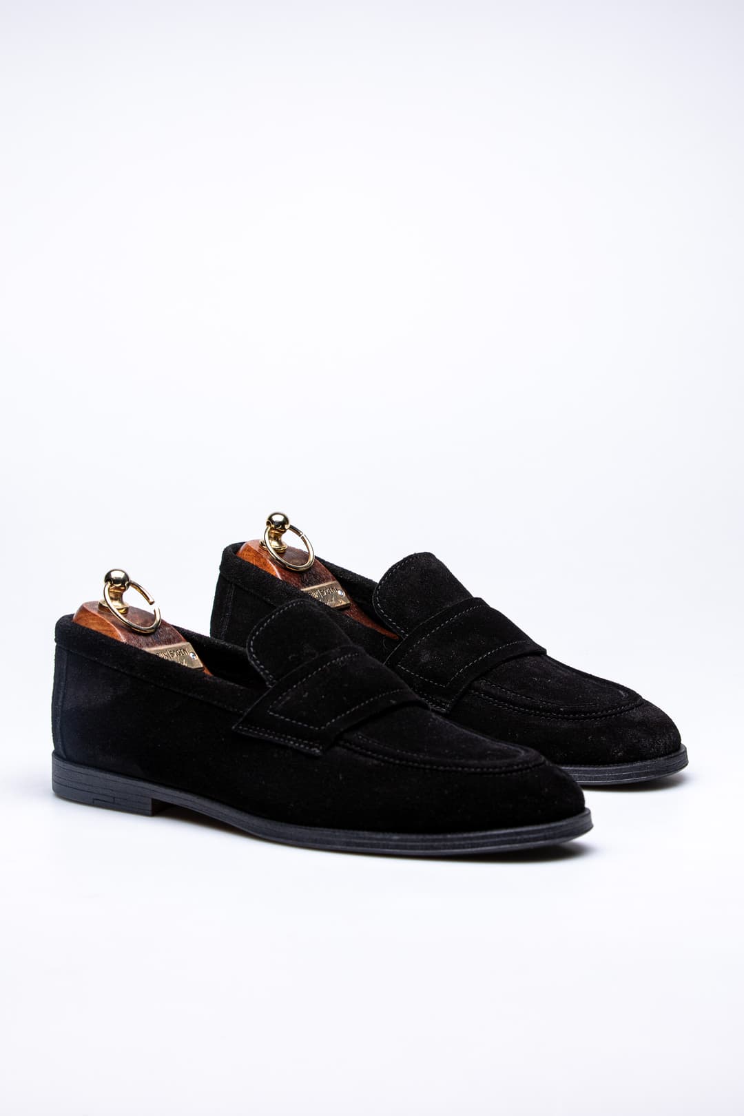 
                  
                    Suede Black Laven
                  
                