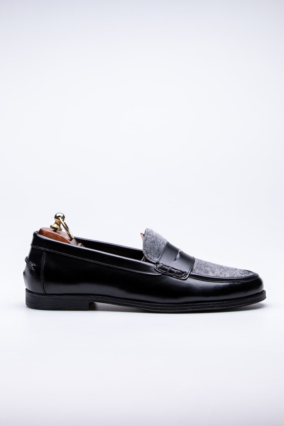 
                  
                    Bold Tex Milano
                  
                
