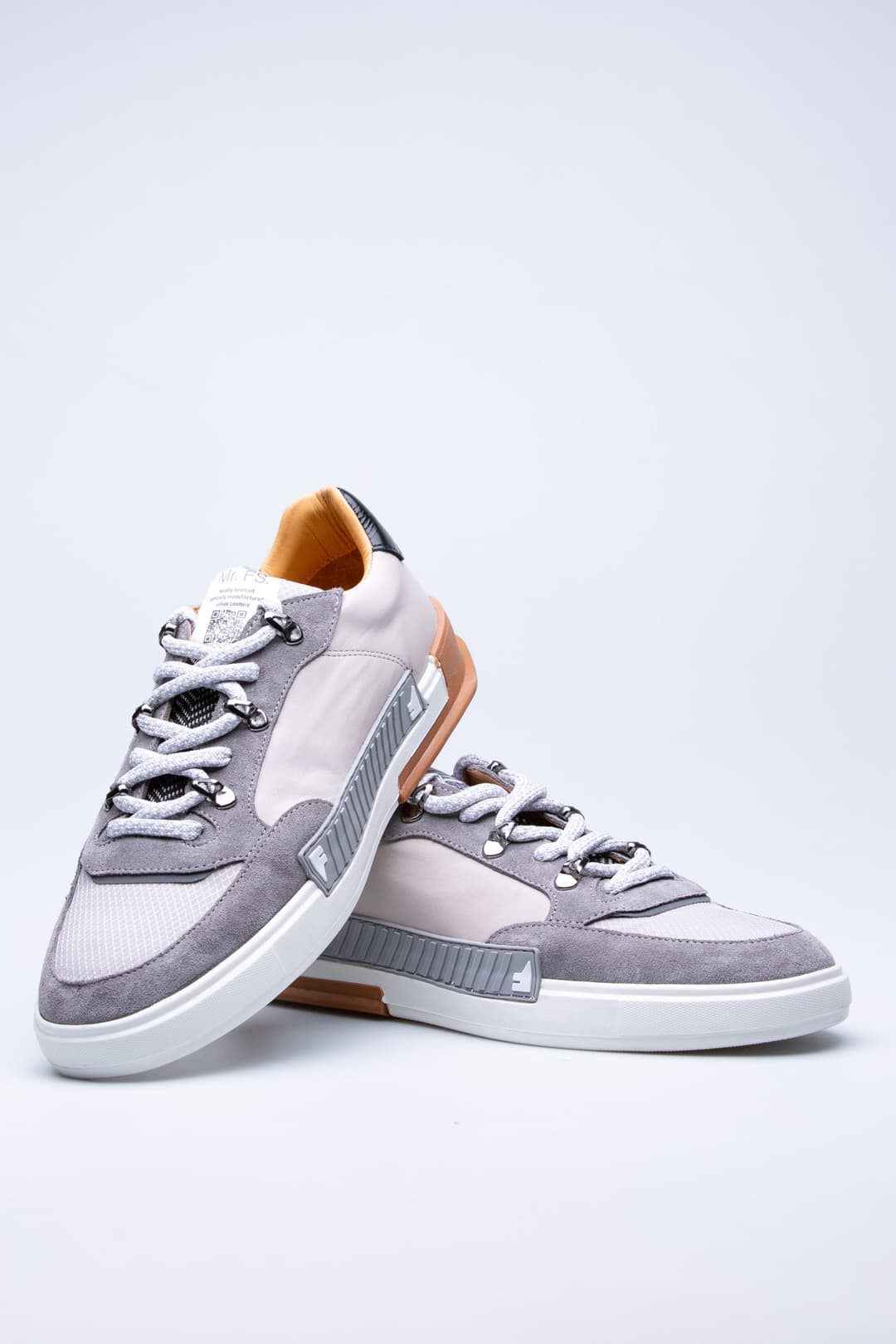 
                  
                    Grey Rubik
                  
                