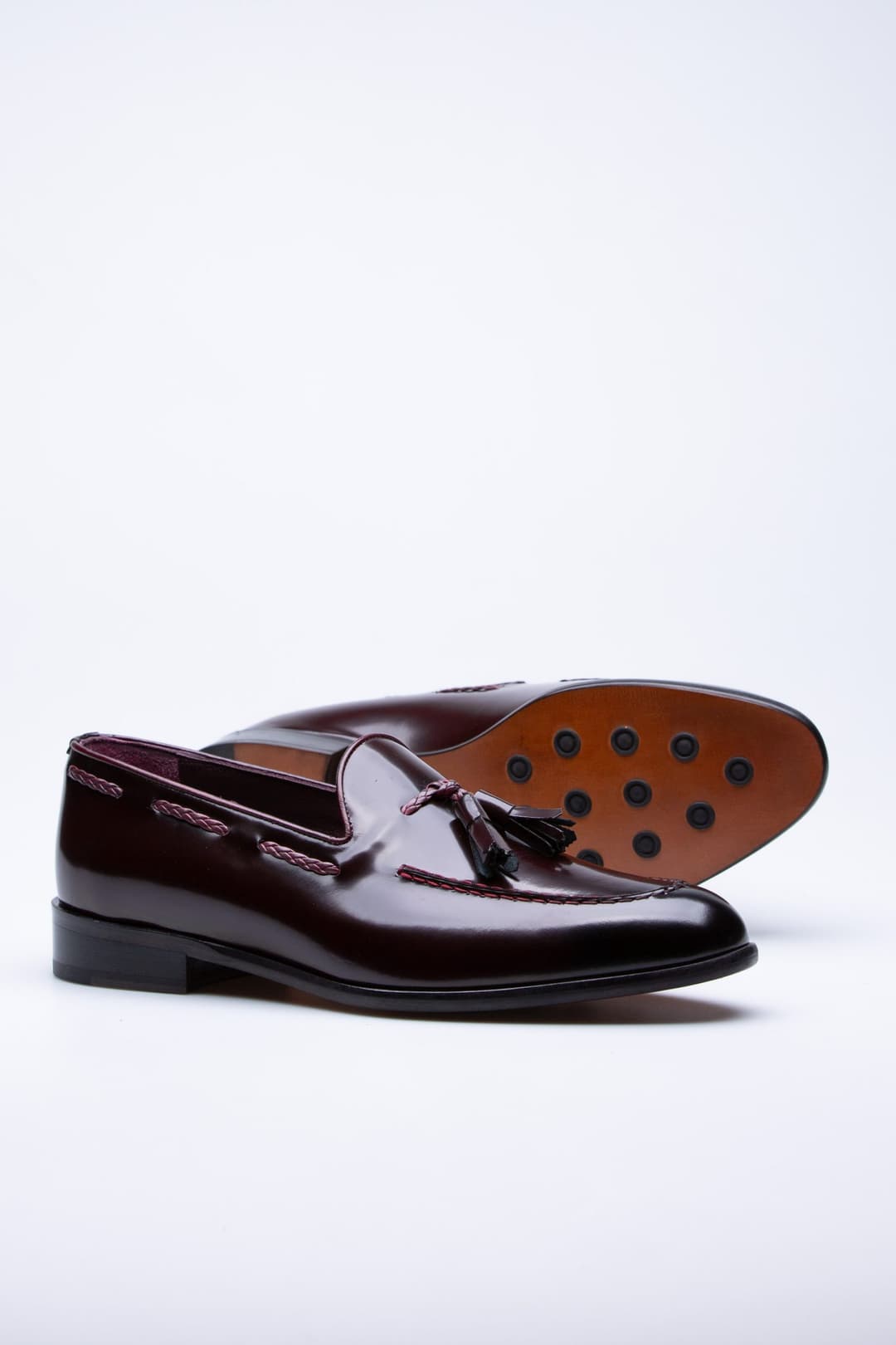 
                  
                    Bold Brown Nash
                  
                