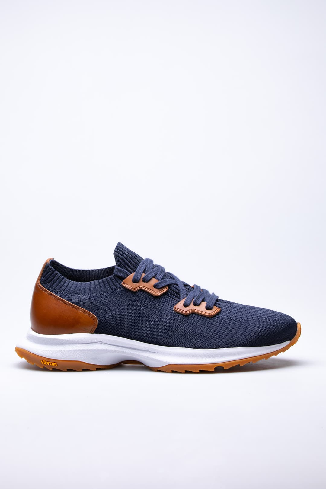 
                  
                    Navy Nerio
                  
                