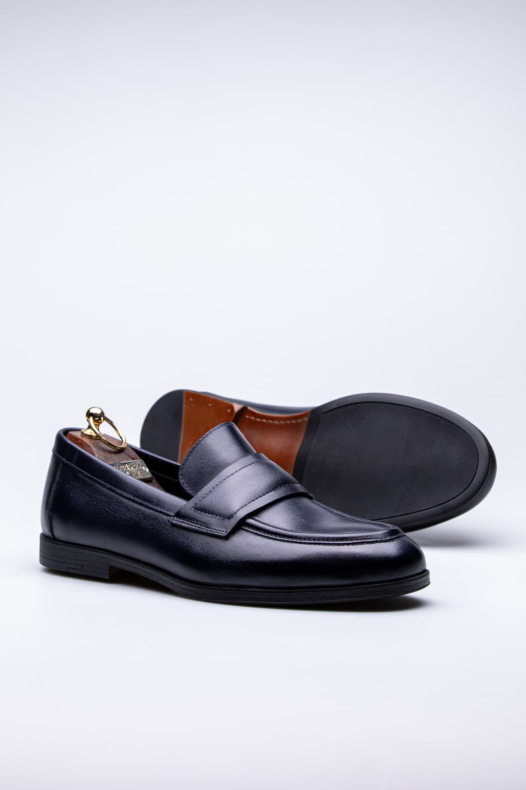 
                  
                    Navy Laven
                  
                