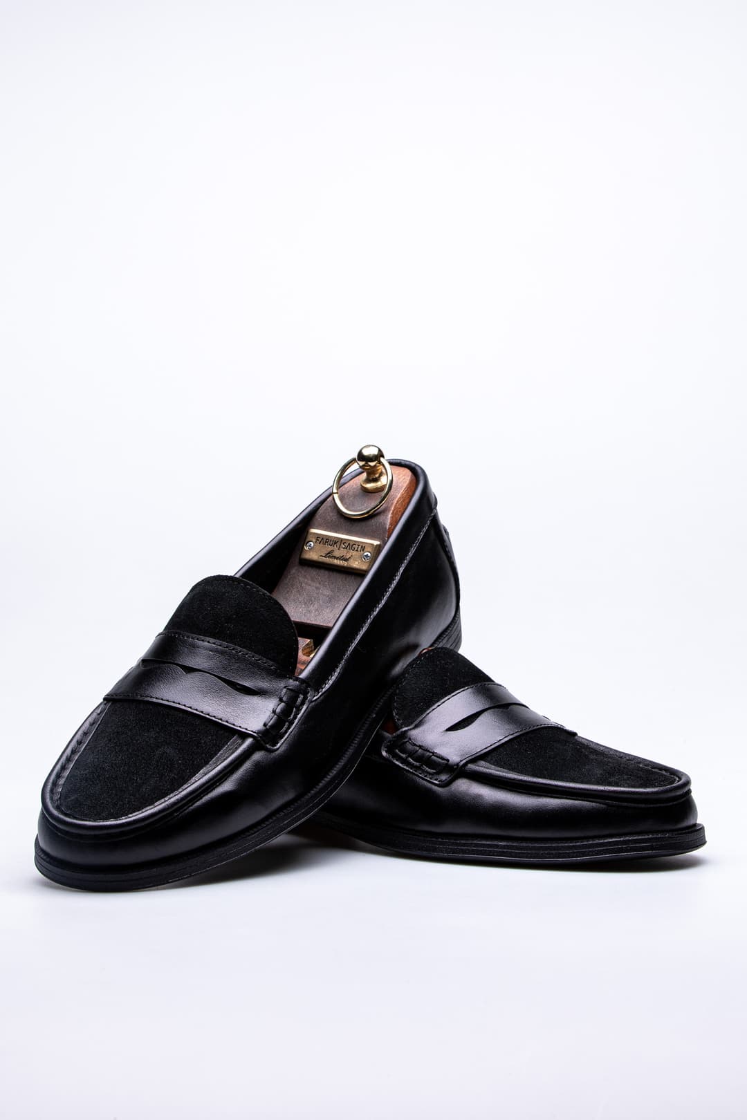 
                  
                    All Black Milano
                  
                