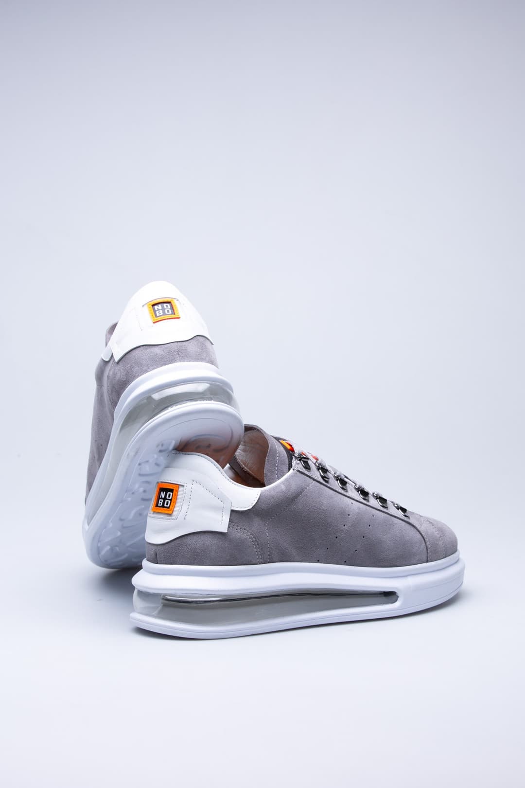 
                  
                    Grey Semon
                  
                