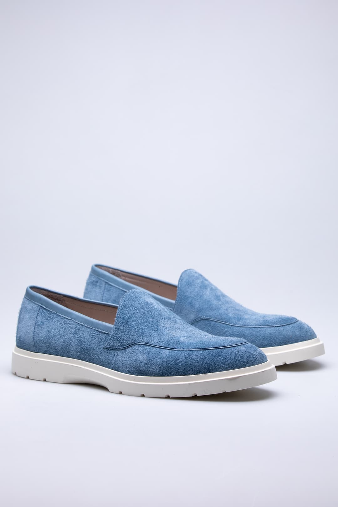 
                  
                    Blue Vento
                  
                
