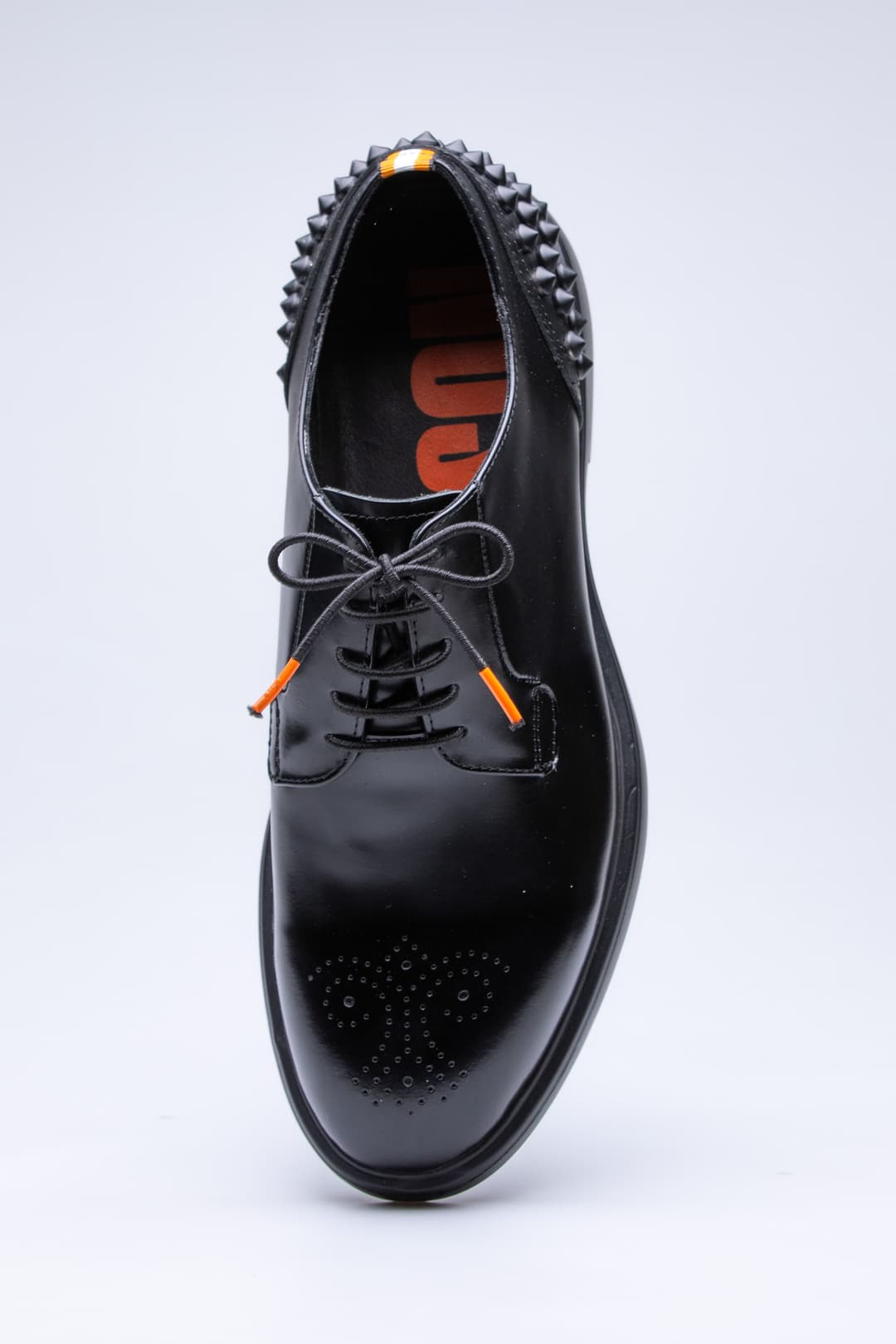 
                  
                    Black Spike
                  
                