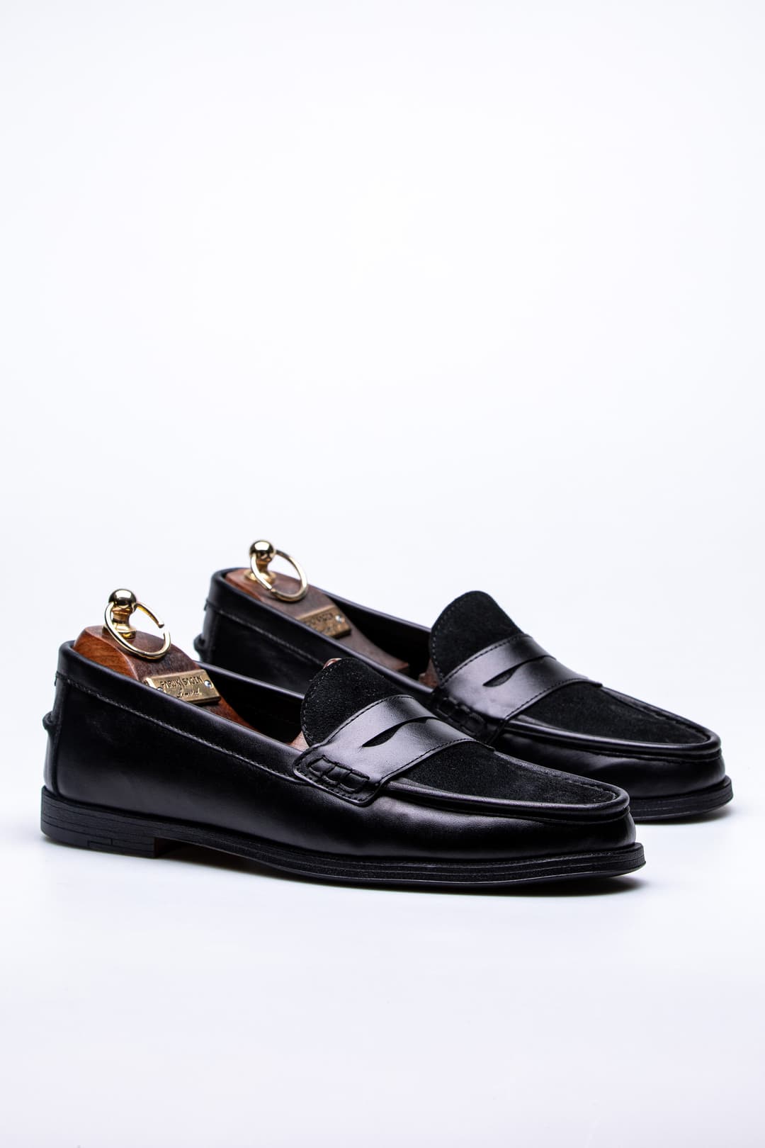 
                  
                    All Black Milano
                  
                