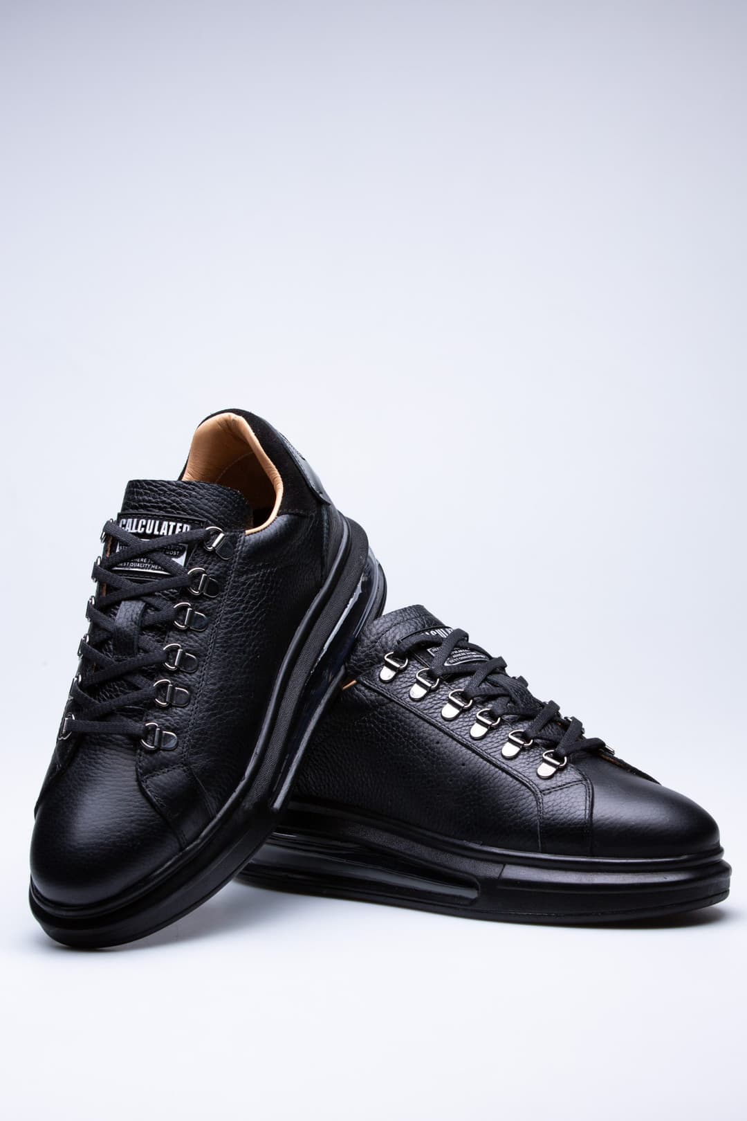 
                  
                    Black Semon
                  
                