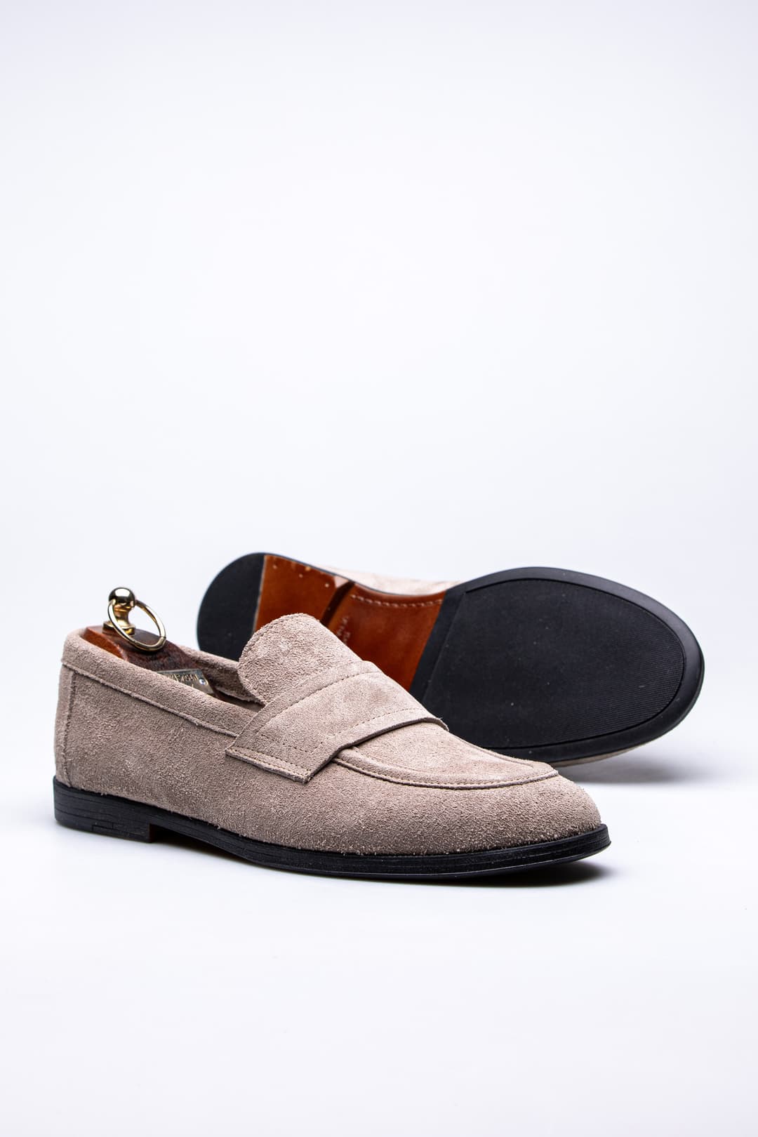 
                  
                    Suede Beige Laven
                  
                