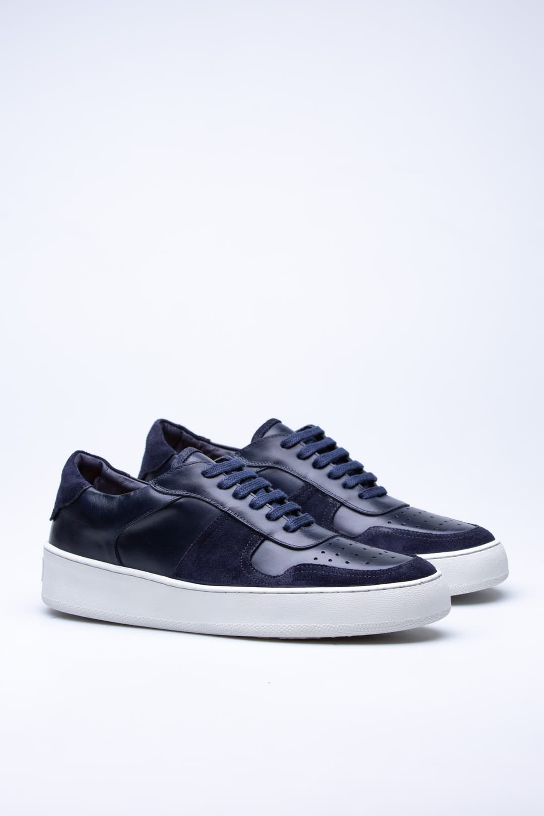 
                  
                    Navy Faty
                  
                