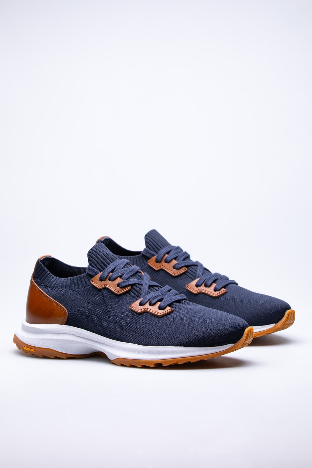 
                  
                    Navy Nerio
                  
                