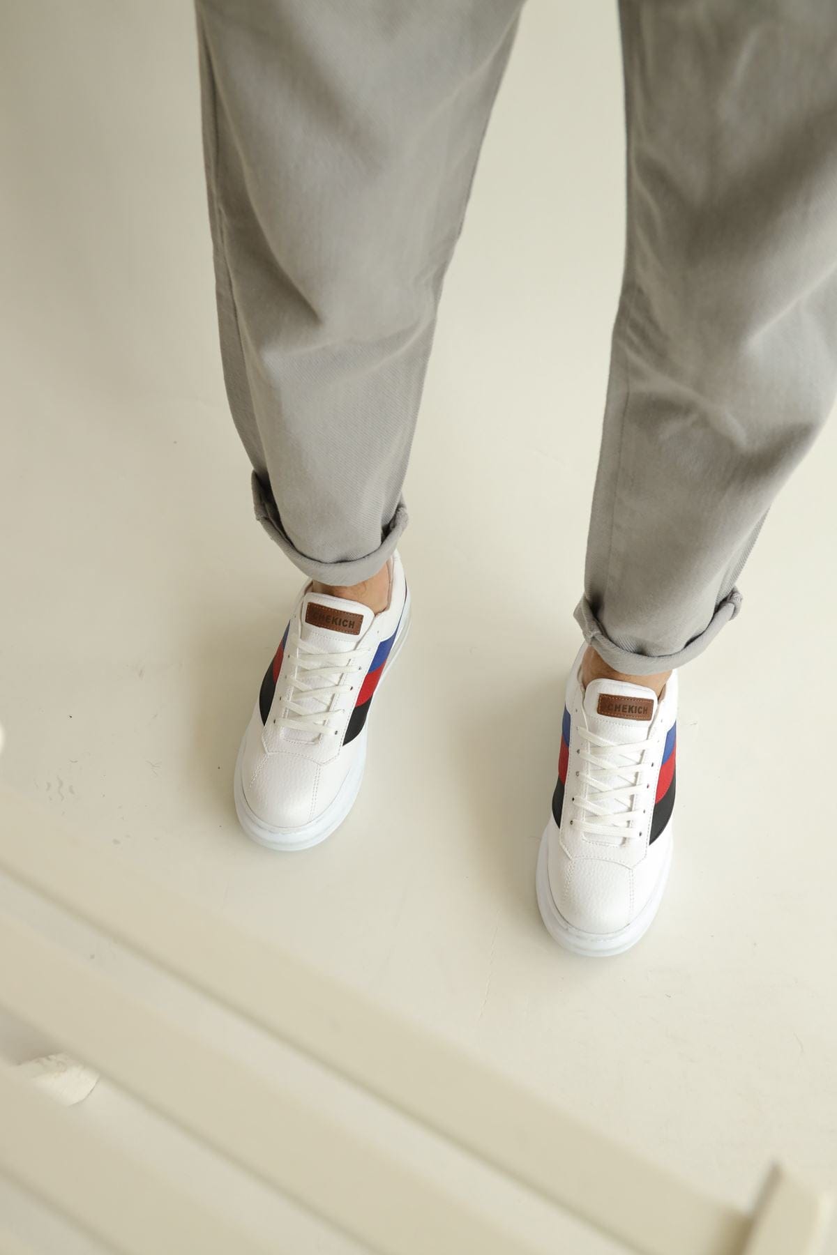 
                  
                    Chekich Men's White Casual Shoes ch171 - OUTFITLIFT
                  
                