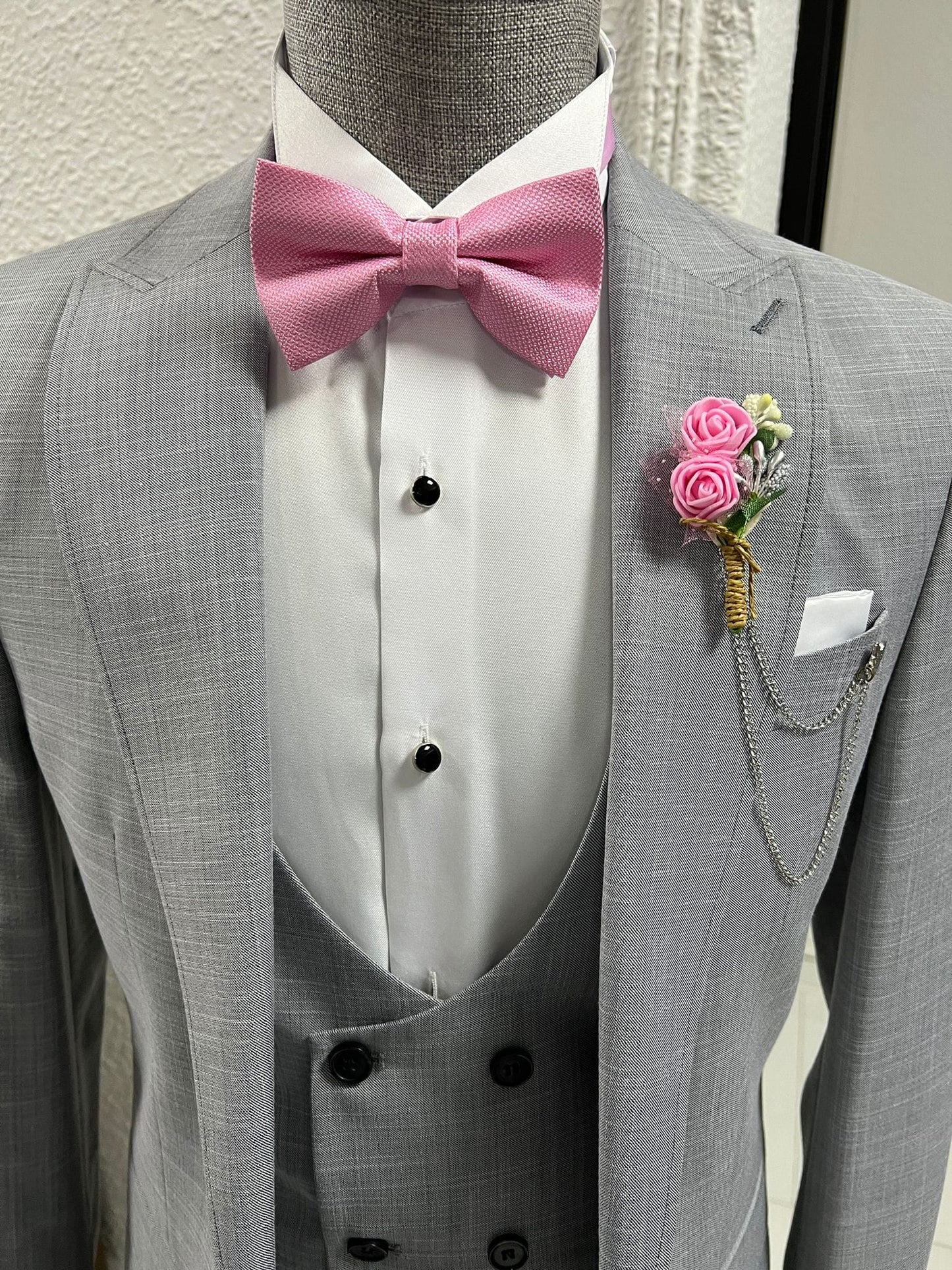 
                  
                    Slim-fit Pointed Collar Gray Tuxedo Vest Suit
                  
                