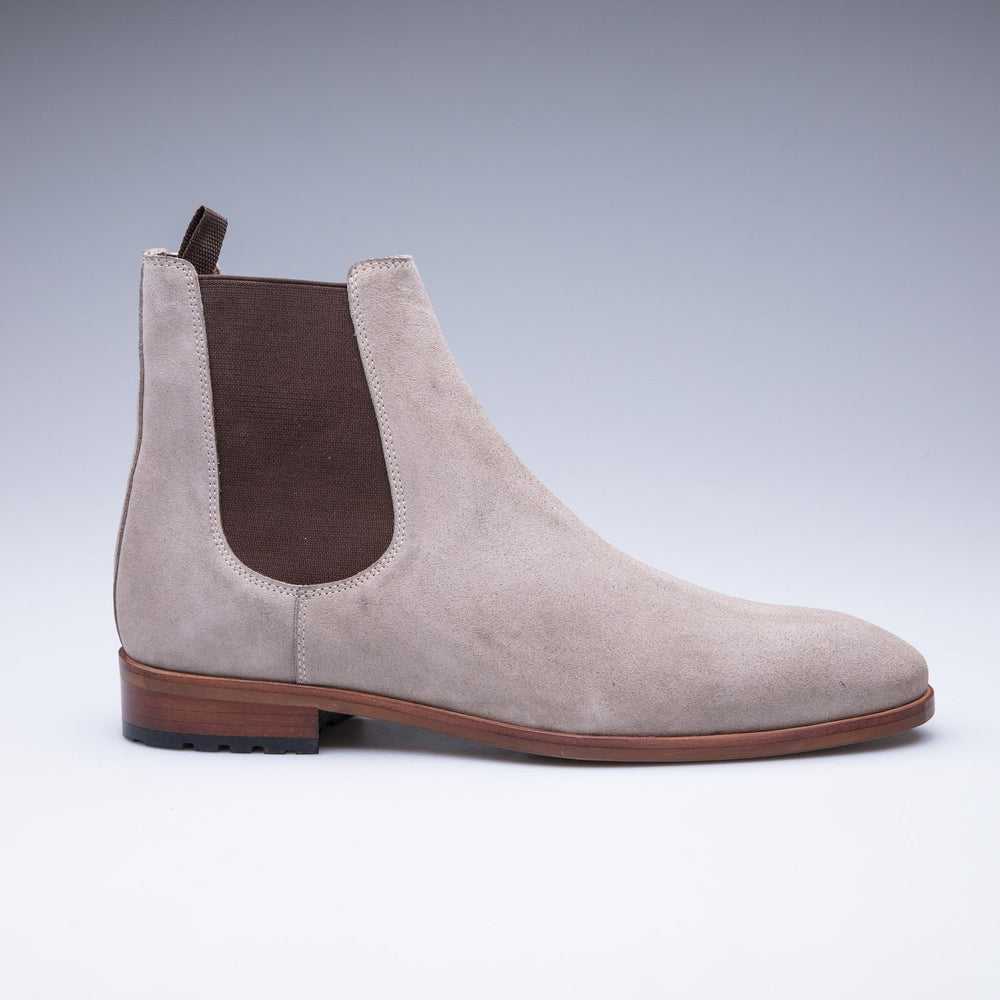 
                  
                    Beige Cris Chelsea Boots - OUTFITLIFT
                  
                