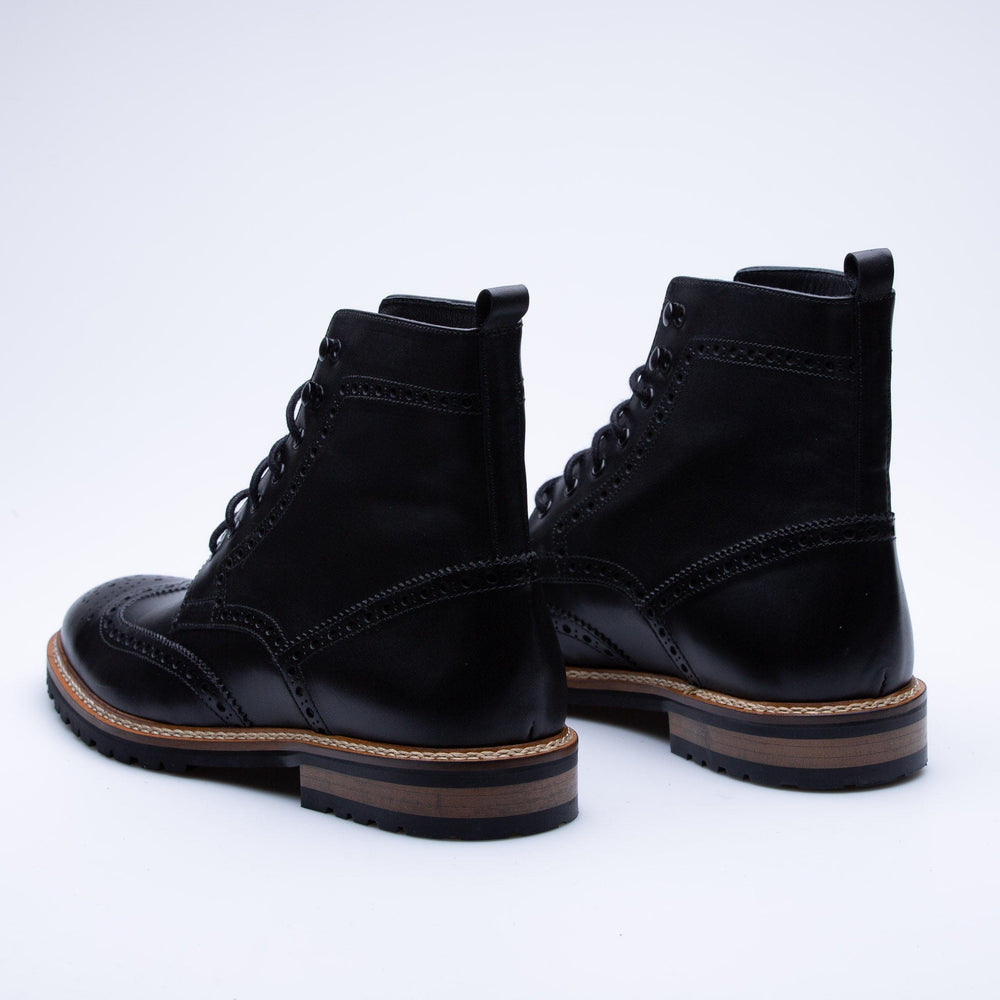 
                  
                    Black Stanly Classic Boots - OUTFITLIFT
                  
                
