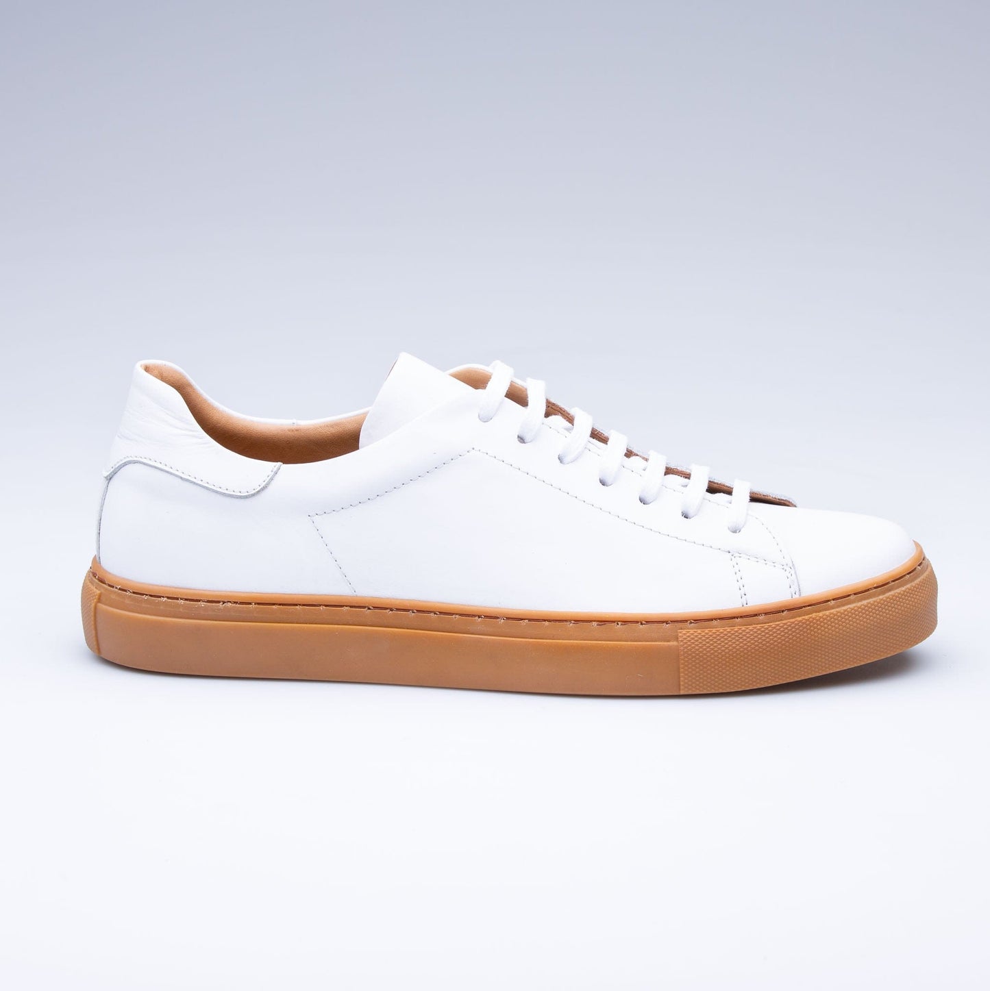 
                  
                    White Geon Casual Shoes - OUTFITLIFT
                  
                